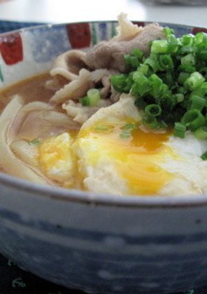 肉卵辛みそうどん-レシピのメイン写真