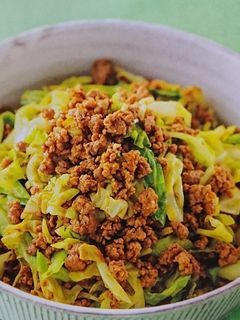 ご飯が進む!ひき肉とキャベツのカレー炒め-レシピのメイン写真