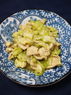 簡単!鶏とキャベツの梅シロップ炒め-レシピのメイン写真