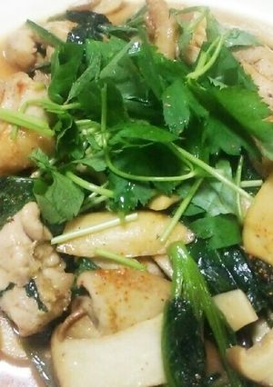 鶏肉の照り焼き炒め、三つ葉を添えて☆-レシピのメイン写真