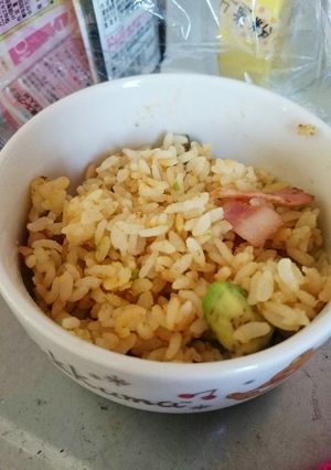 アボカドベーコンの簡単チャーハン♬-レシピのメイン写真