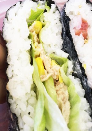 ツナマヨコーンおにぎらず☆-レシピのメイン写真