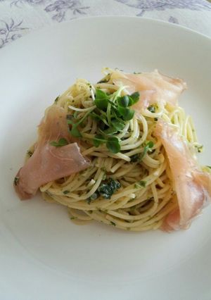 青のりチーズパスタ•••生ハム添え-レシピのメイン写真