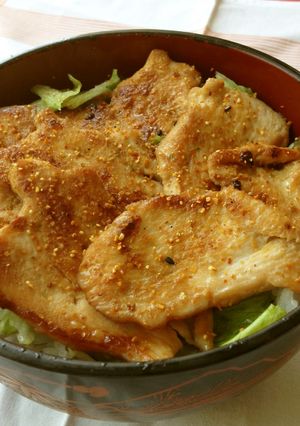 安い！ガッツリ！鶏むね肉丼-レシピのメイン写真