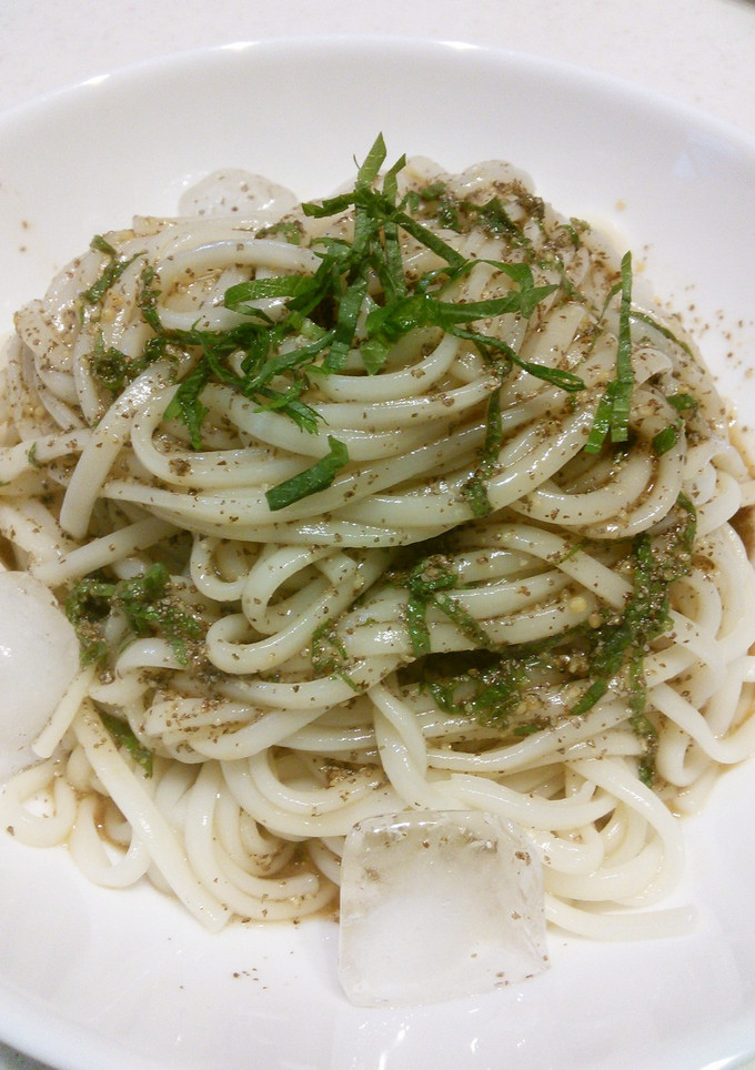 夏の定番☀冷やしエゴマうどん-レシピのメイン写真