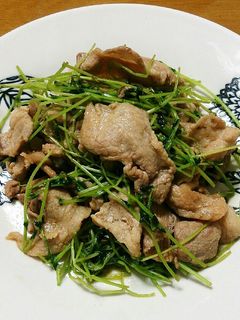 簡単♪豚肉と豆苗のササッと炒め-レシピのメイン写真