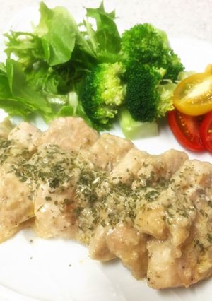 超簡単♪鶏肉♪アンチョビクリームソース-レシピのメイン写真