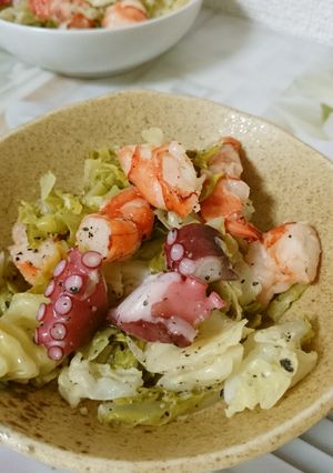 チンして和えるだけ♫エビタコサラダ-レシピのメイン写真