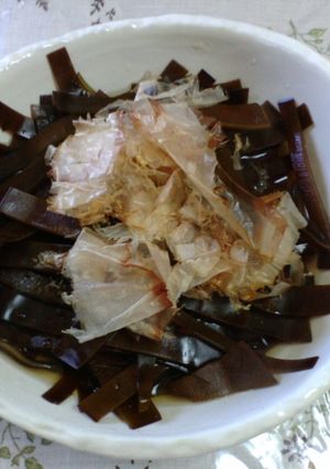 酒の肴に出汁取り後の混布煮-レシピのメイン写真