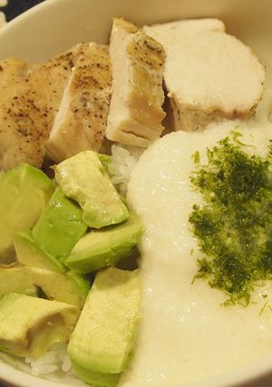 とろろトロトロ♡チキンアボカ丼-レシピのメイン写真
