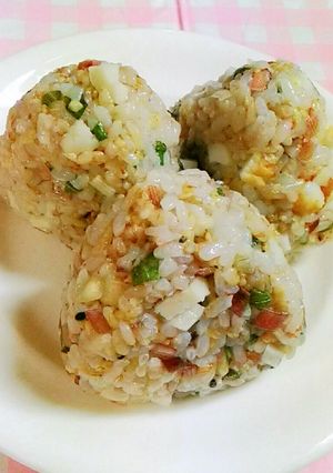 みょうが･大葉･ちくわのおにぎり♪-レシピのメイン写真