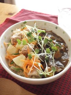 シーチキンとパインのサラダ寿司風カレー-レシピのメイン写真