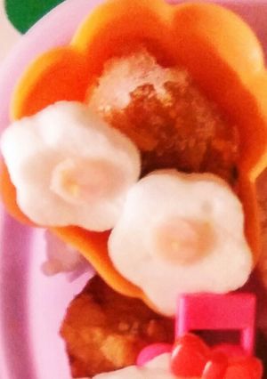 キャラ弁に♪はんぺんのお花★-レシピのメイン写真