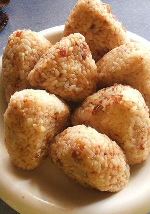 ♪シンプル我が家の鰹節おむすび♪-レシピのメイン写真