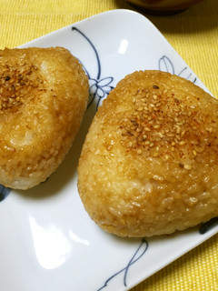 小腹が空いたら...お手軽焼きおにぎり-レシピのメイン写真