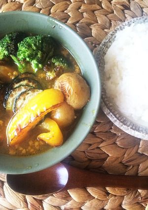 夏野菜たっぷり！ひき肉のスープカレー-レシピのメイン写真