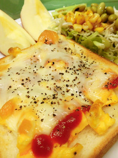 ココナッツオイルでスクランブルトースト♪-レシピのメイン写真