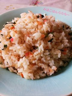 余った焼鮭で…紅しょうが香る鮭チャーハン-レシピのメイン写真