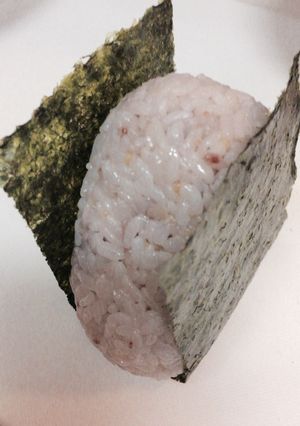 超簡単！手がベトつかないおにぎり！-レシピのメイン写真