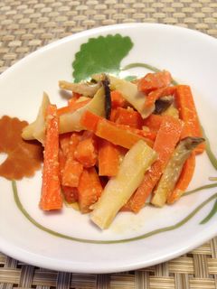 エリンギと人参の味噌炒め-レシピのメイン写真