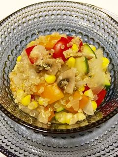 キヌアと夏野菜のスープリゾット-レシピのメイン写真