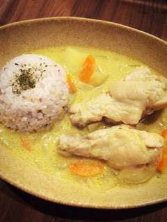 簡単!本格ココナッツミルクスープ&カレー-レシピのメイン写真
