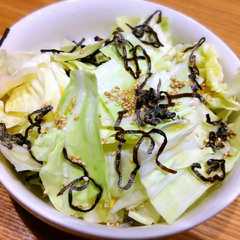 รูปของ シンプル★シャキシャキ★塩キャベツ