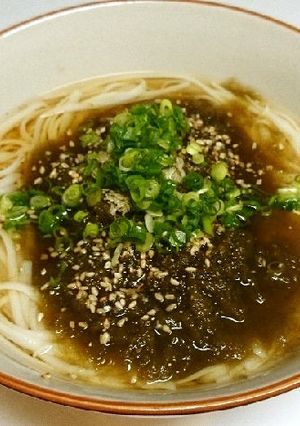 おからこんにゃく麺で「とろろ昆布うどん」-レシピのメイン写真