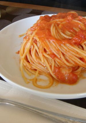 トマトとチーズのパスタ-レシピのメイン写真