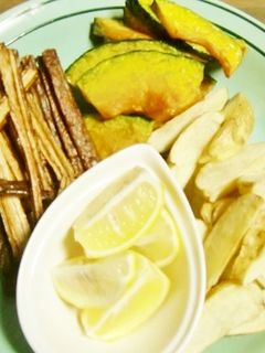 ポテト・かぼちゃ・ごぼうの素揚げにレモン-レシピのメイン写真