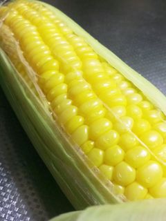 電子レンジで超簡単!トウモロコシ 茹で方-レシピのメイン写真