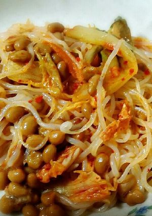 簡単☆キムチ&納豆の白滝麺（バター風味）-レシピのメイン写真