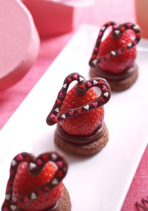 バレンタインにチョコっと贅沢いちご-レシピのメイン写真