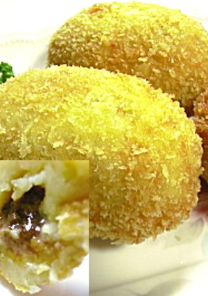 洋食屋さんの★とろ～りシチューコロッケ-レシピのメイン写真