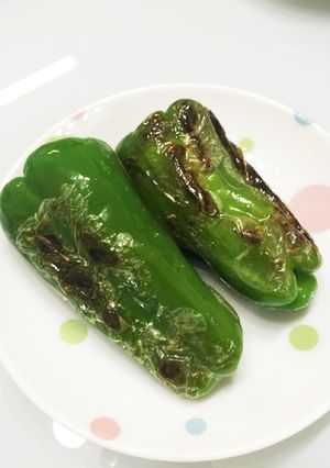 ピーマンの丸焼き☆BBQでも大活躍!-レシピのメイン写真