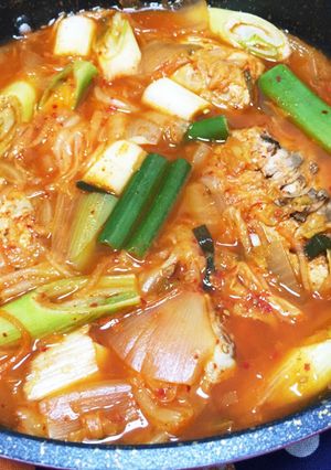 韓国料理 鯖キムチチゲ-レシピのメイン写真