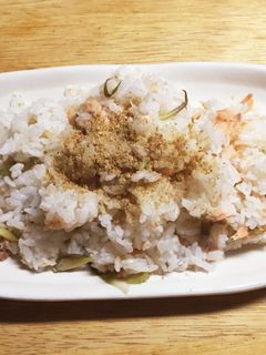 塩鮭と茗荷の混ぜ御飯♪塩味♡朝ご飯にも♡-レシピのメイン写真