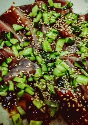 かつおの漬けカルパッチョきゅうりを添えて-レシピのメイン写真