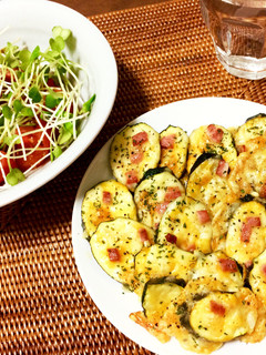 簡単おつまみ☆ズッキーニのチーズ焼き-レシピのメイン写真