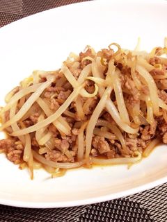安い!楽チン!豚ミンチともやしの炒め物♪-レシピのメイン写真