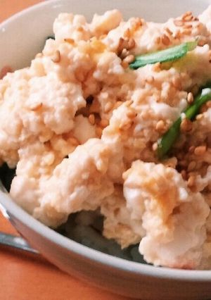 やさしい味のニラ玉丼♪-レシピのメイン写真