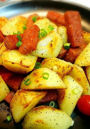 わが家のスパムじゃがいも炒め ◡̈*✧-レシピのメイン写真