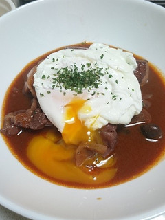 鶏肉のワイン煮込(ポーチドエッグのせ)-レシピのメイン写真