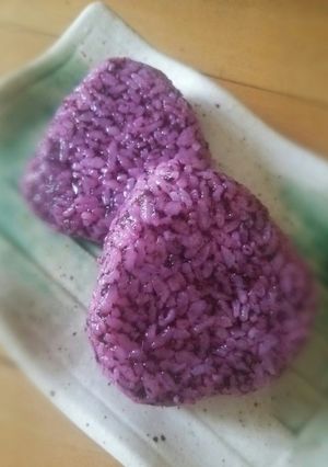 〓ゆかり® で＊料理屋のまかないおにぎり-レシピのメイン写真