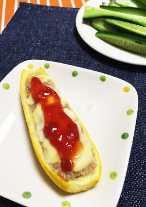 ズッキーニのボート〜肉詰め-レシピのメイン写真