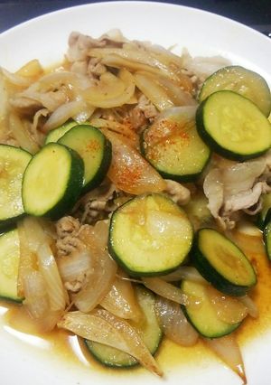 ズッキーニと豚肉のしょうゆ炒め☆-レシピのメイン写真