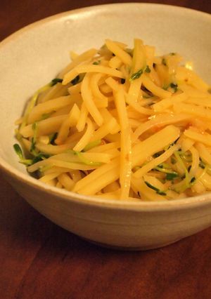豆苗とじゃがいもの梅サラダ-レシピのメイン写真