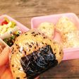 冷凍卵でとろ〜り!驚きの半熟卵おにぎり♡