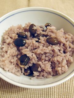 黒豆ご飯(乾煎り・下ゆで不要!)-レシピのメイン写真