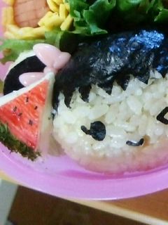 お弁当にチーズでスイカ-レシピのメイン写真